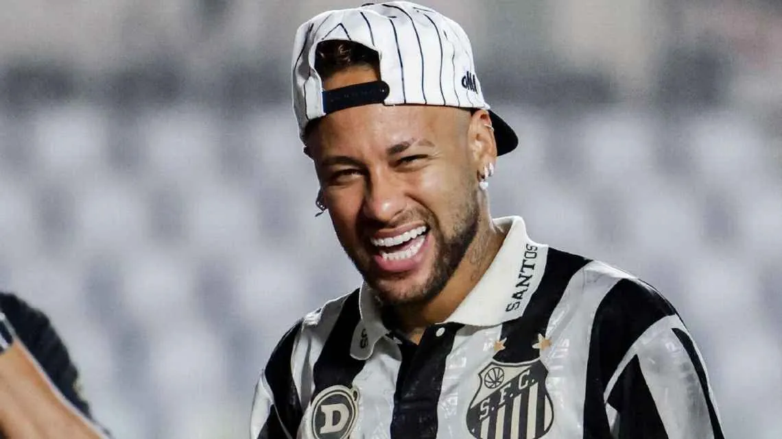 Neymar says he does not think his calf injury will be an issue at the World Cup, where he is set to return for the Brazil national team.Marco Buenavista/Sports Press Photo/Getty Images