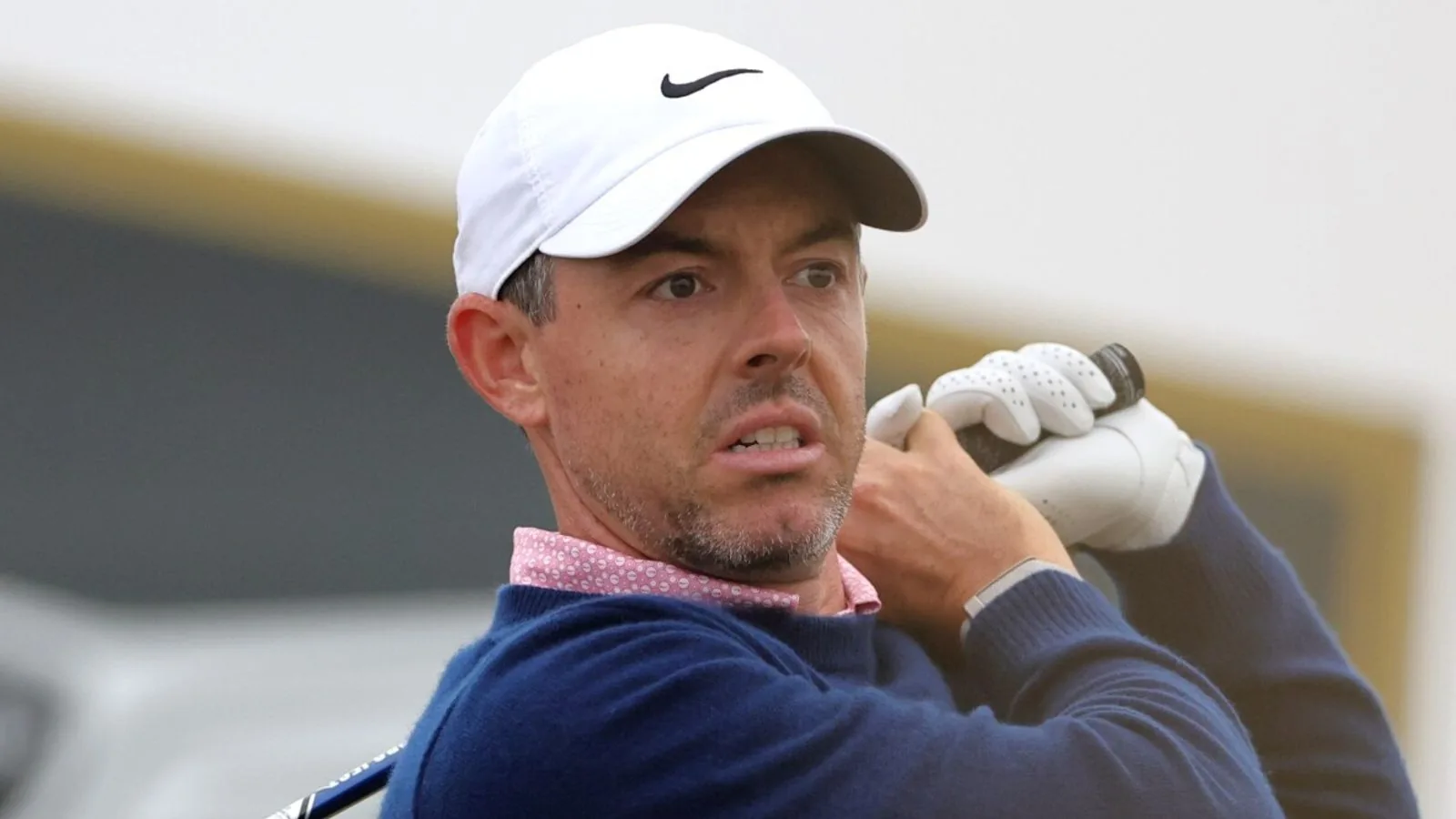 Scottish Open: Matt Fitzpatrick leads and McIlroy toils on fog-disrupted day three