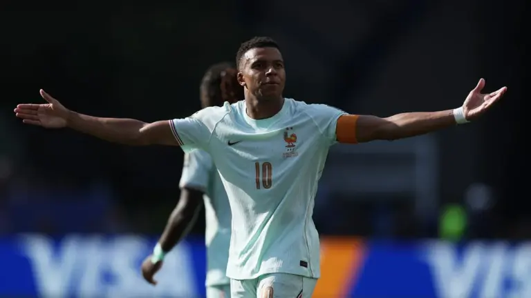 Serene Mbappe and emotional Messi are going goal for goal (and miss for miss) in World Cup chase - The New York Times