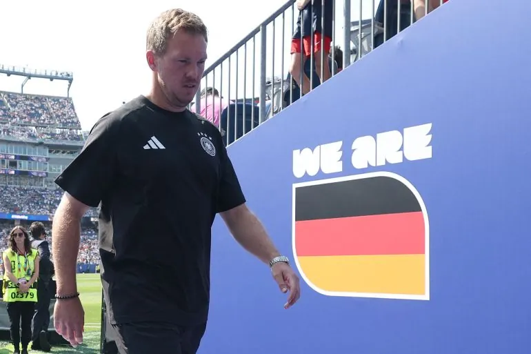 FOXBOROUGH, MASSACHUSETTS - JUNE 29: Julian Nagelsmann, Head Coach of Germany, walks off the pitch after warm ups before the FIFA World Cup 2026 Round Of 32 match between Germany and Paraguay at Boston Stadium on June 29, 2026 in Foxborough, Massachusetts. Alexander Hassenstein/Getty Images/AFP (Photo by ALEXANDER HASSENSTEIN / GETTY IMAGES NORTH AMERICA / Getty Images via AFP)