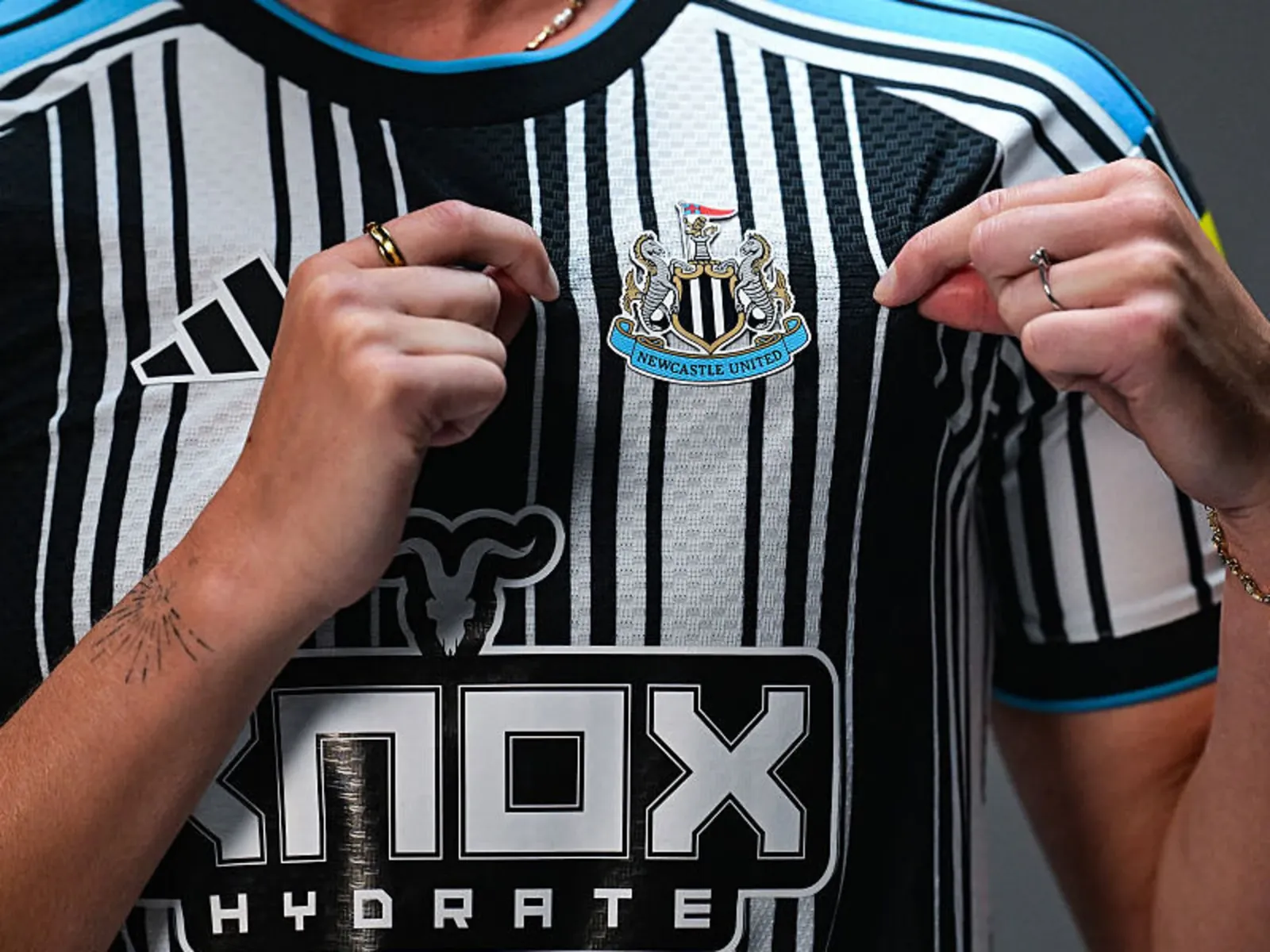 NUFC crest