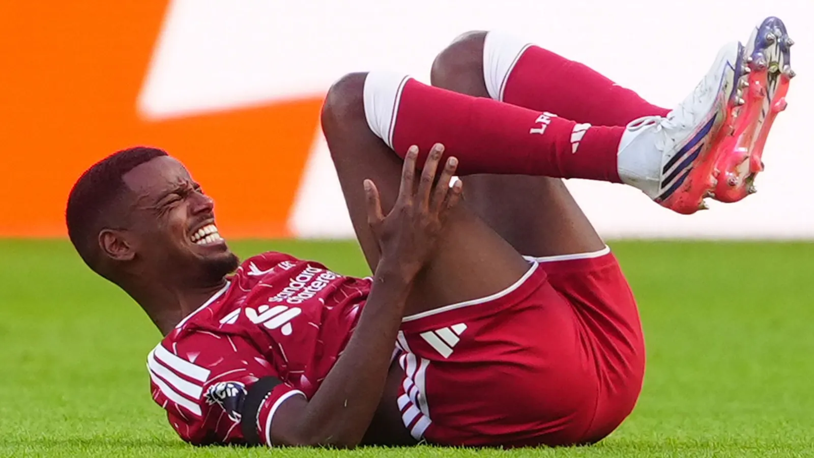 Alexander Isak takes a tumble at St James' Park