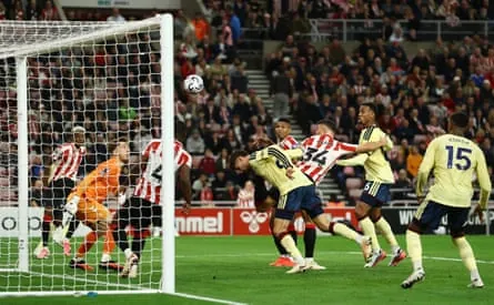 Players tussle in the Sunderland penalty area