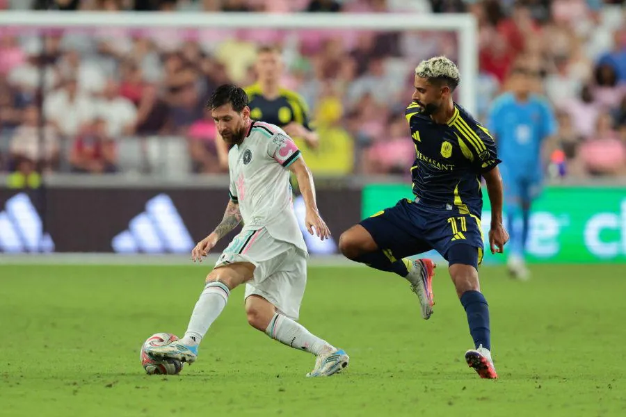 As Ballon d’Or vote nears, stars campaign for the award